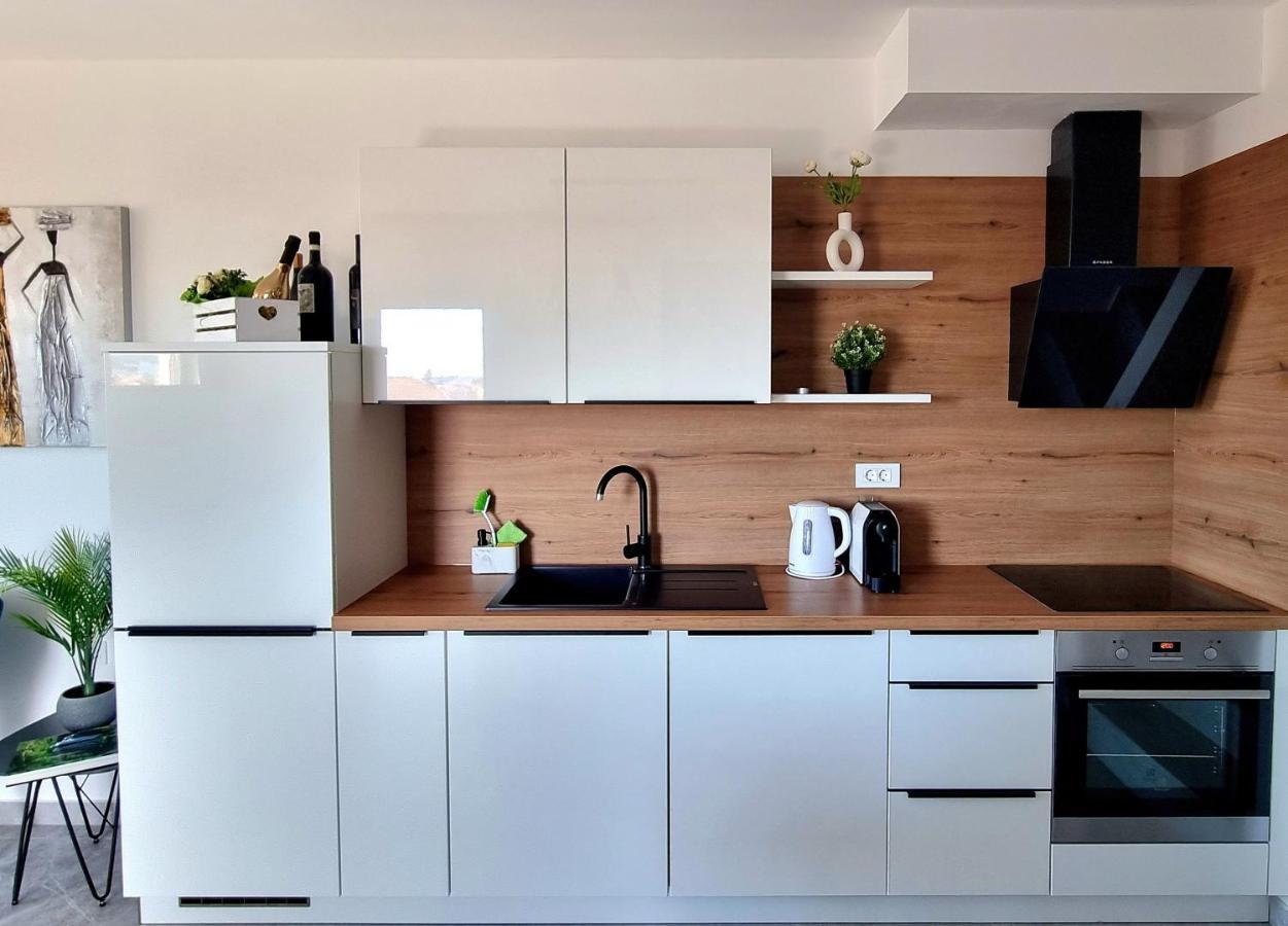 Seaview Apartman Sveti Filip i Jakov Kültér fotó