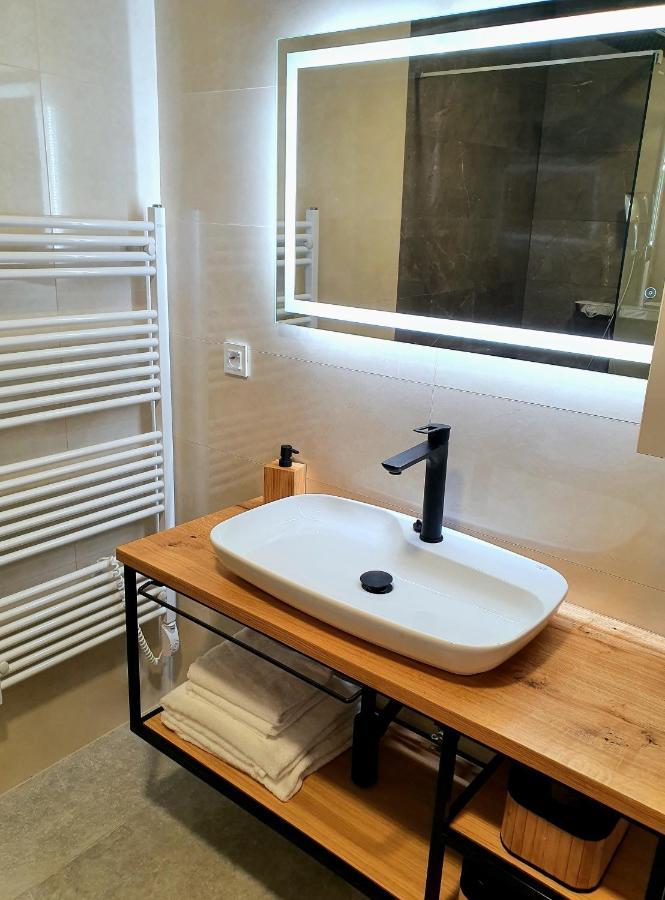Seaview Apartman Sveti Filip i Jakov Kültér fotó